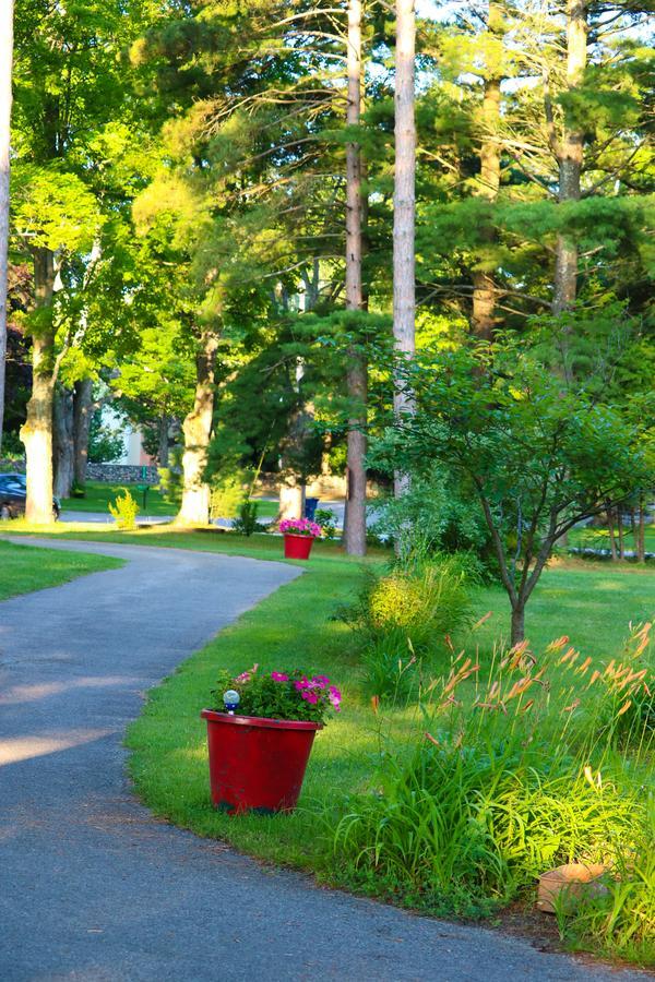 Mill Pond Inn Northport Екстериор снимка